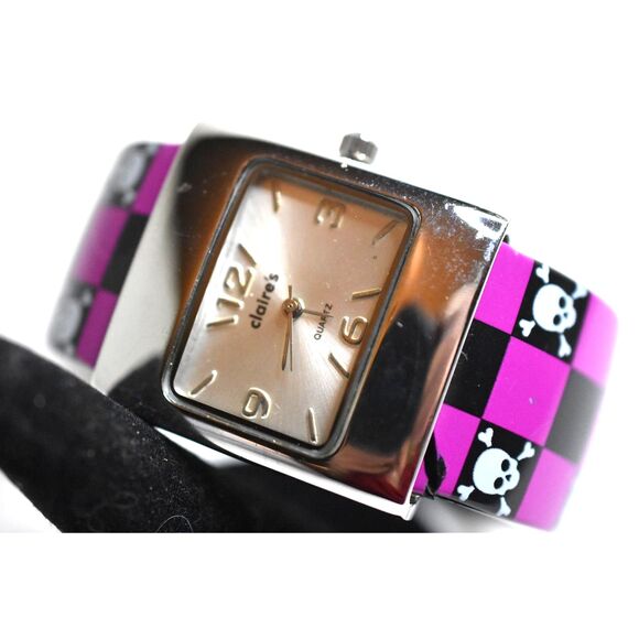Claire's Skull & Crossbones Pink Black Cuff Punk Goth New Battery Watch - Picture 1 of 5